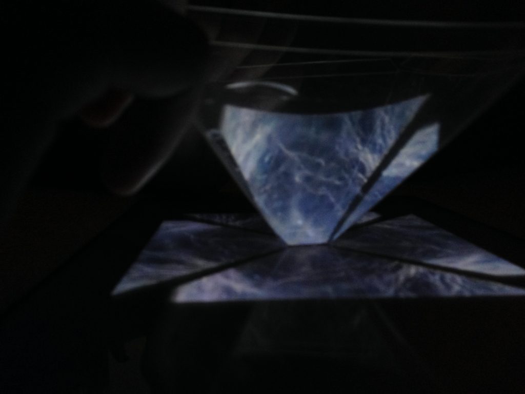 image hologramme iPad